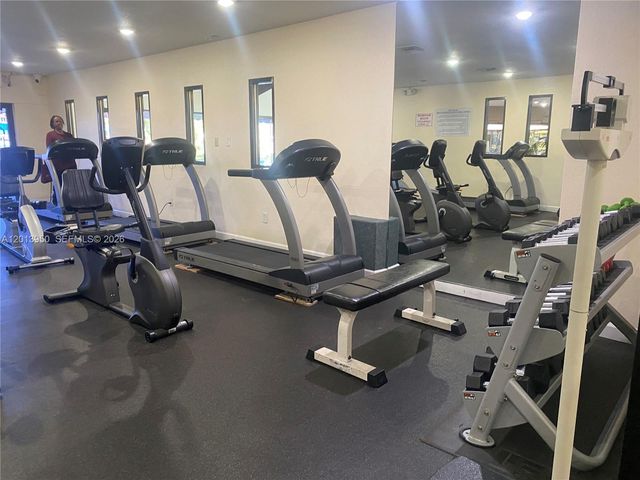 9370 Sunrise Lakes Blvd 209, Sunrise, FL 33322