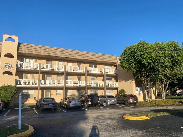9370 Sunrise Lakes Blvd 209, Sunrise, FL 33322