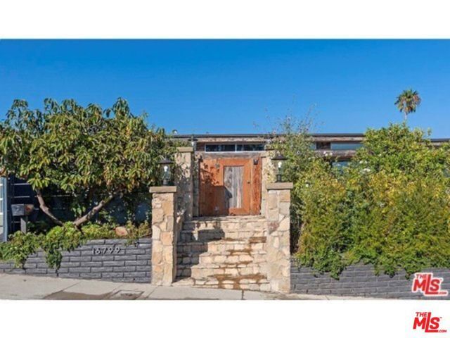 16799 Charmel Lane, Los Angeles, CA 90272