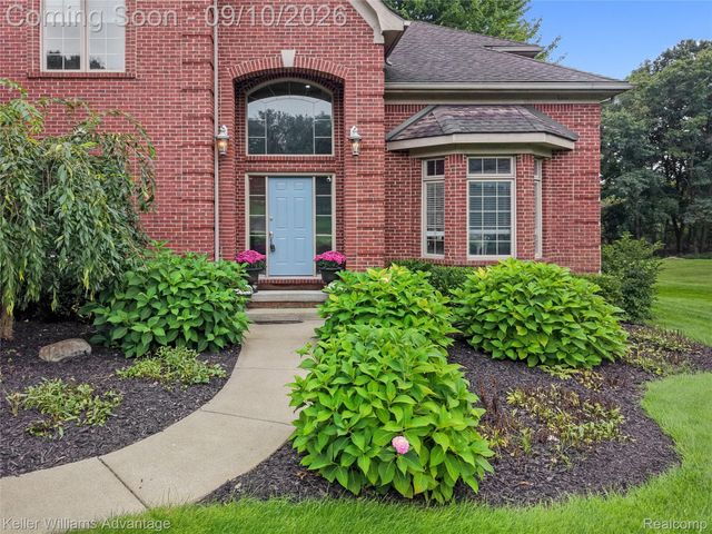 2459 Overbrook, Highland Charter Township, MI 48357