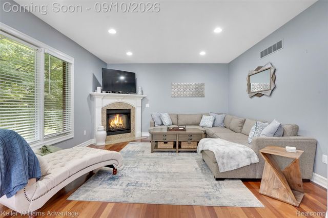 2459 Overbrook, Highland Charter Township, MI 48357