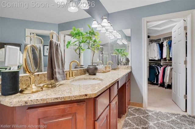 2459 Overbrook, Highland Charter Township, MI 48357