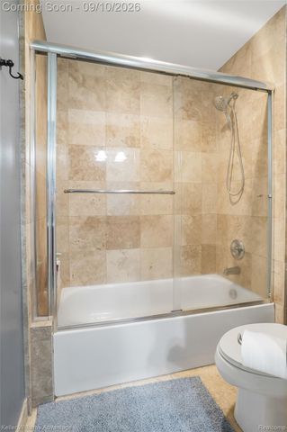 2459 Overbrook, Highland Charter Township, MI 48357