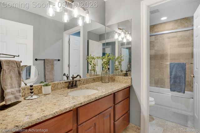 2459 Overbrook, Highland Charter Township, MI 48357