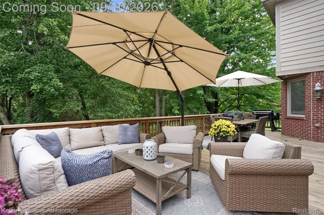 2459 Overbrook, Highland Charter Township, MI 48357