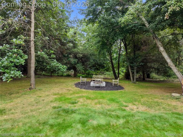 2459 Overbrook, Highland Charter Township, MI 48357