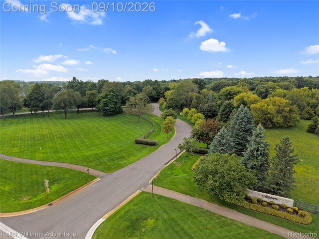 2459 Overbrook, Highland Charter Township, MI 48357