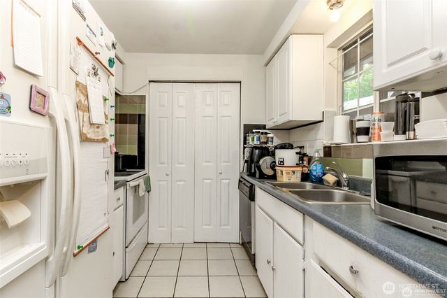 12501 SE 203 Place SE, Kent, WA 98031