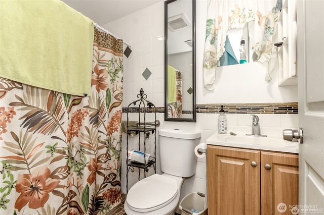 12501 SE 203 Place SE, Kent, WA 98031