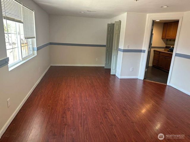 12501 SE 203 Place SE, Kent, WA 98031