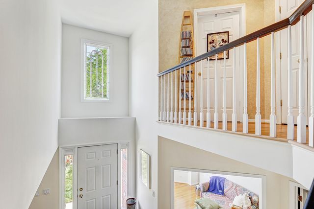 47 S JOSEPHINE Court, Des Plaines, IL 60016