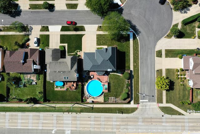 47 S JOSEPHINE Court, Des Plaines, IL 60016