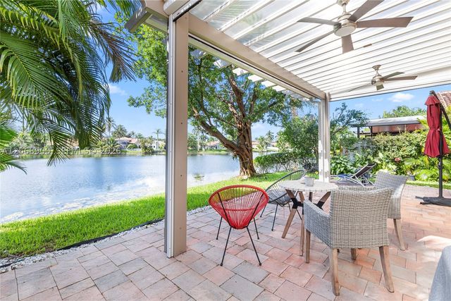 12614 NW 12th Ct, Sunrise, FL 33323
