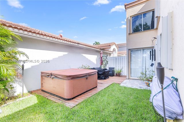 12614 NW 12th Ct, Sunrise, FL 33323