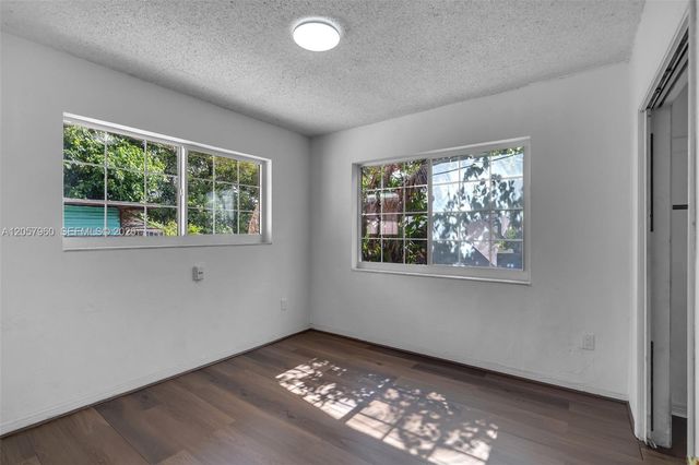 267 E 56th St, Hialeah, FL 33013