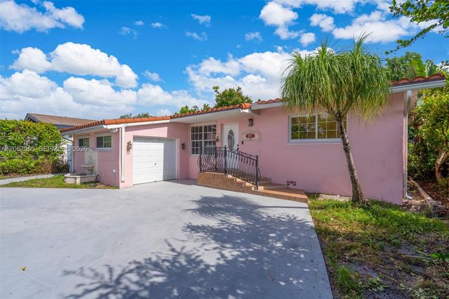 267 E 56th St, Hialeah, FL 33013