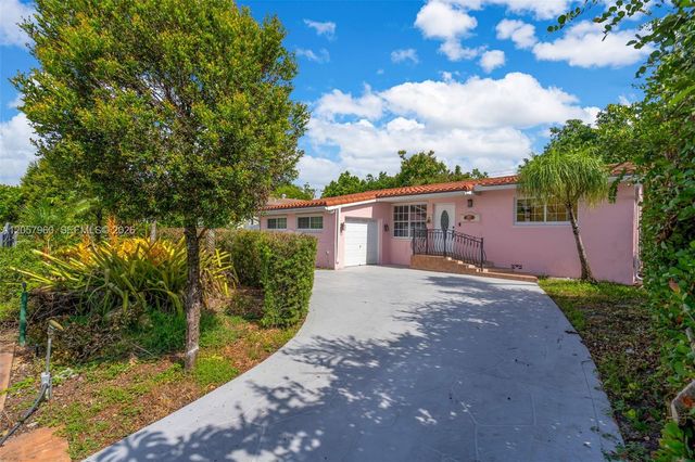 267 E 56th St, Hialeah, FL 33013