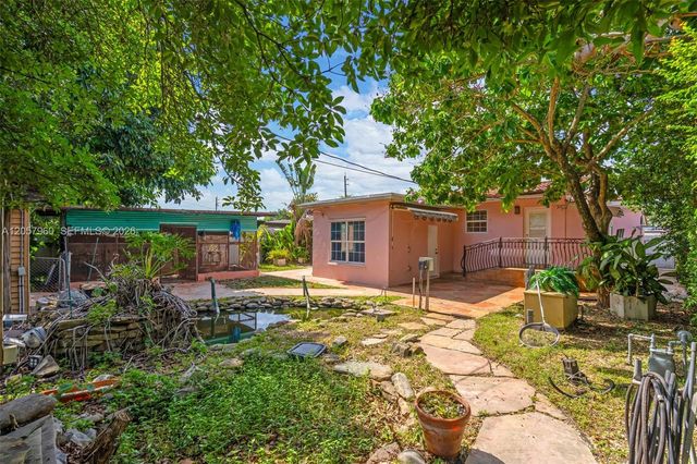 267 E 56th St, Hialeah, FL 33013