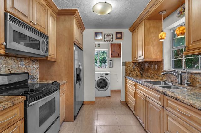 267 E 56th St, Hialeah, FL 33013