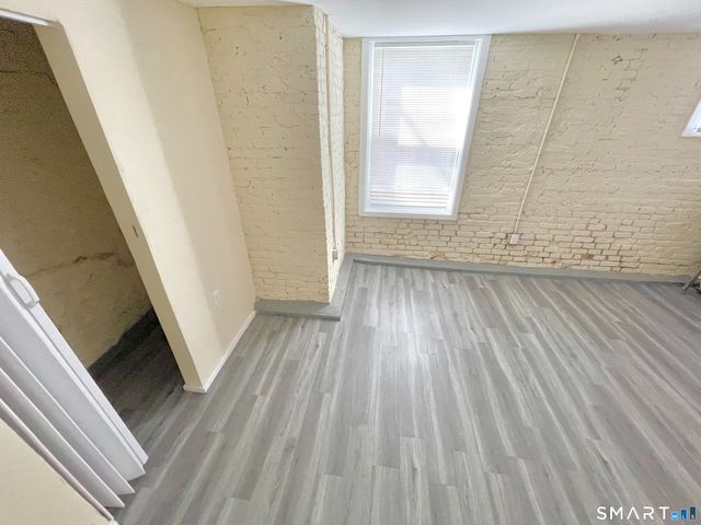 125 Hillside Avenue B1, Waterbury, CT 06710