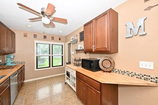 246 North AVENUE, Hartland, WI 53029