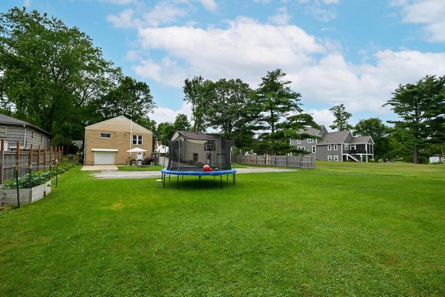246 North AVENUE, Hartland, WI 53029