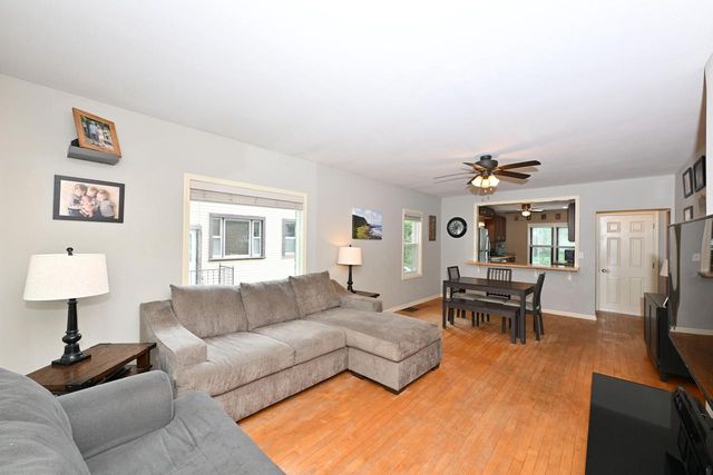 246 North AVENUE, Hartland, WI 53029