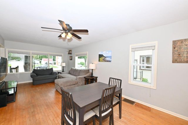 246 North AVENUE, Hartland, WI 53029