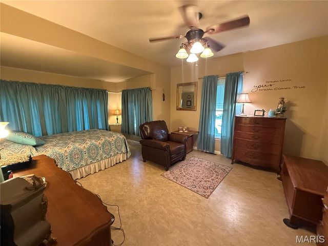 1306 Main Street, South Roxana, IL 62087