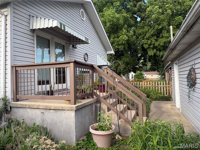 1306 Main Street, South Roxana, IL 62087