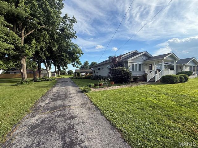 1306 Main Street, South Roxana, IL 62087