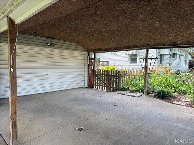 1306 Main Street, South Roxana, IL 62087