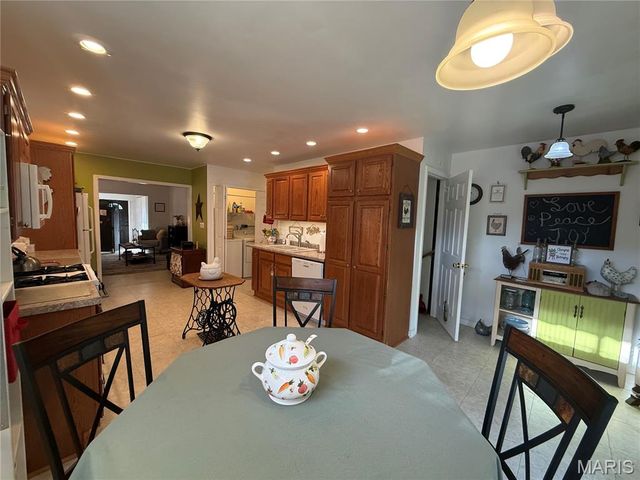 1306 Main Street, South Roxana, IL 62087