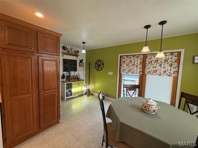 1306 Main Street, South Roxana, IL 62087