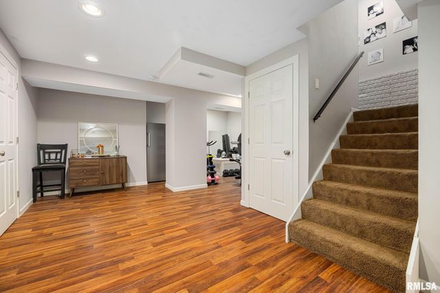 1607 W GREYSTONE Court, Chillicothe, IL 61523