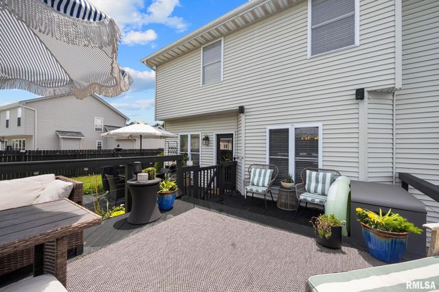 1607 W GREYSTONE Court, Chillicothe, IL 61523
