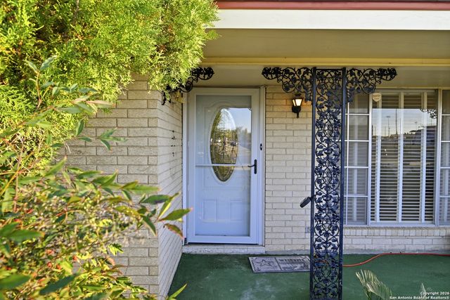 9366 Schaefer Rd, Converse, TX 78109