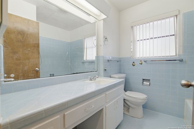 9366 Schaefer Rd, Converse, TX 78109