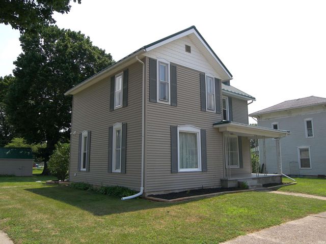 210 N Broadway Street, Mentone, IN 46539