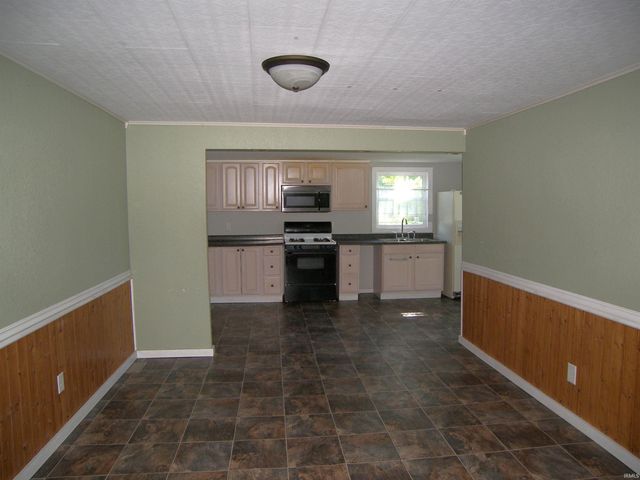 210 N Broadway Street, Mentone, IN 46539