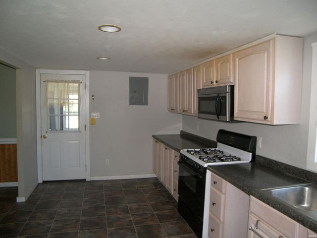 210 N Broadway Street, Mentone, IN 46539