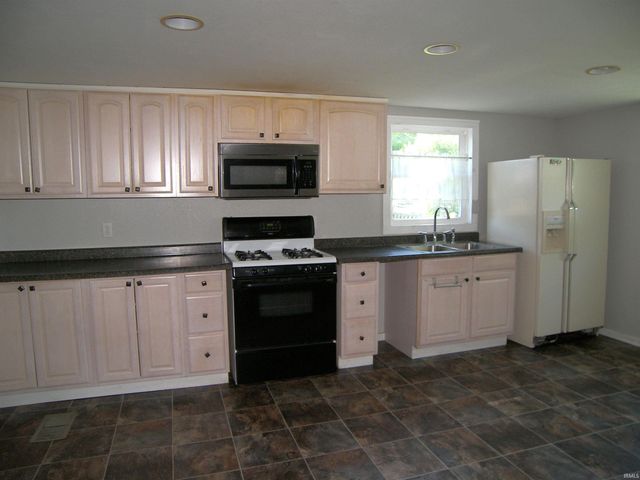 210 N Broadway Street, Mentone, IN 46539
