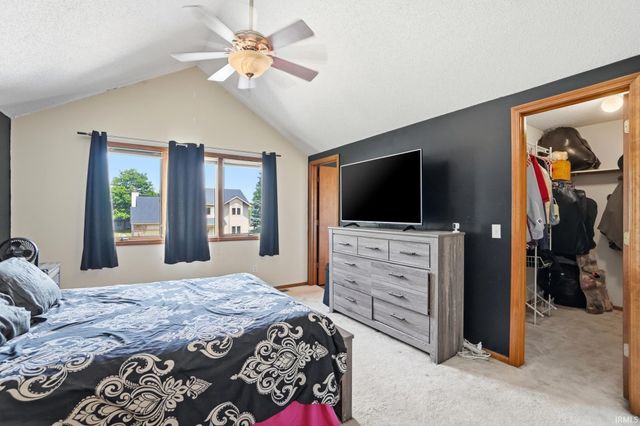 2317 Broken Oak Road, Fort Wayne, IN 46818