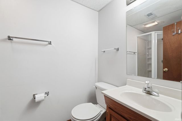 2317 Broken Oak Road, Fort Wayne, IN 46818