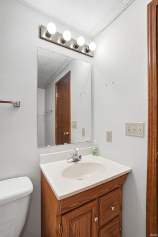 2317 Broken Oak Road, Fort Wayne, IN 46818