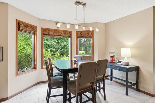 2317 Broken Oak Road, Fort Wayne, IN 46818