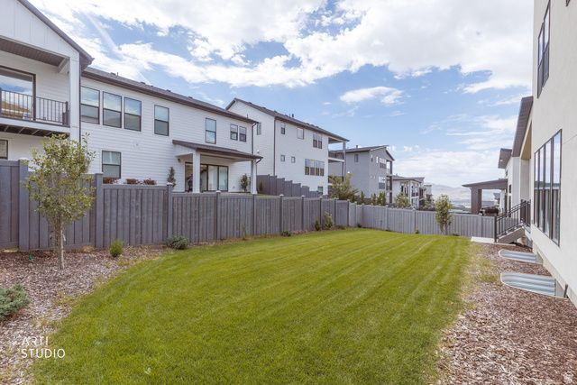 5758 N FOX CANYON RD, Lehi, UT 84048