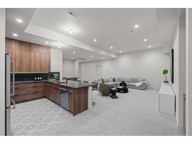 15 Sandy Lake Rd, Cherry Hills Village, CO 80113