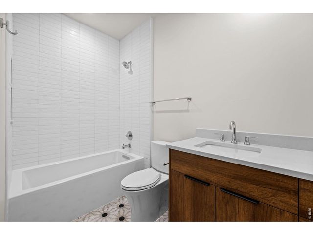 15 Sandy Lake Rd, Cherry Hills Village, CO 80113
