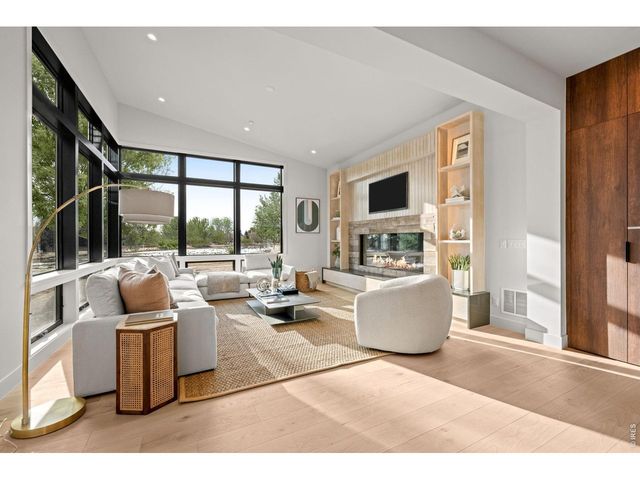 15 Sandy Lake Rd, Cherry Hills Village, CO 80113